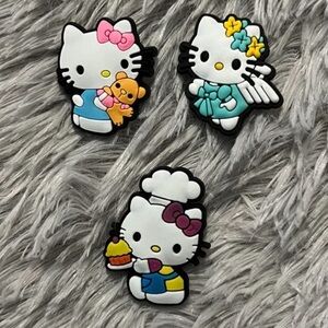 Hello Kitty Croc Charm Set